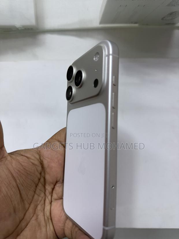 Apple iPhone 17 Pro 512 GB Silver - thumbnail 5