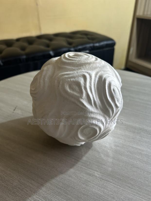White Round Rugged Vase