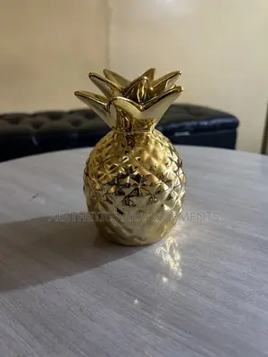 Pineapple Centrepiece