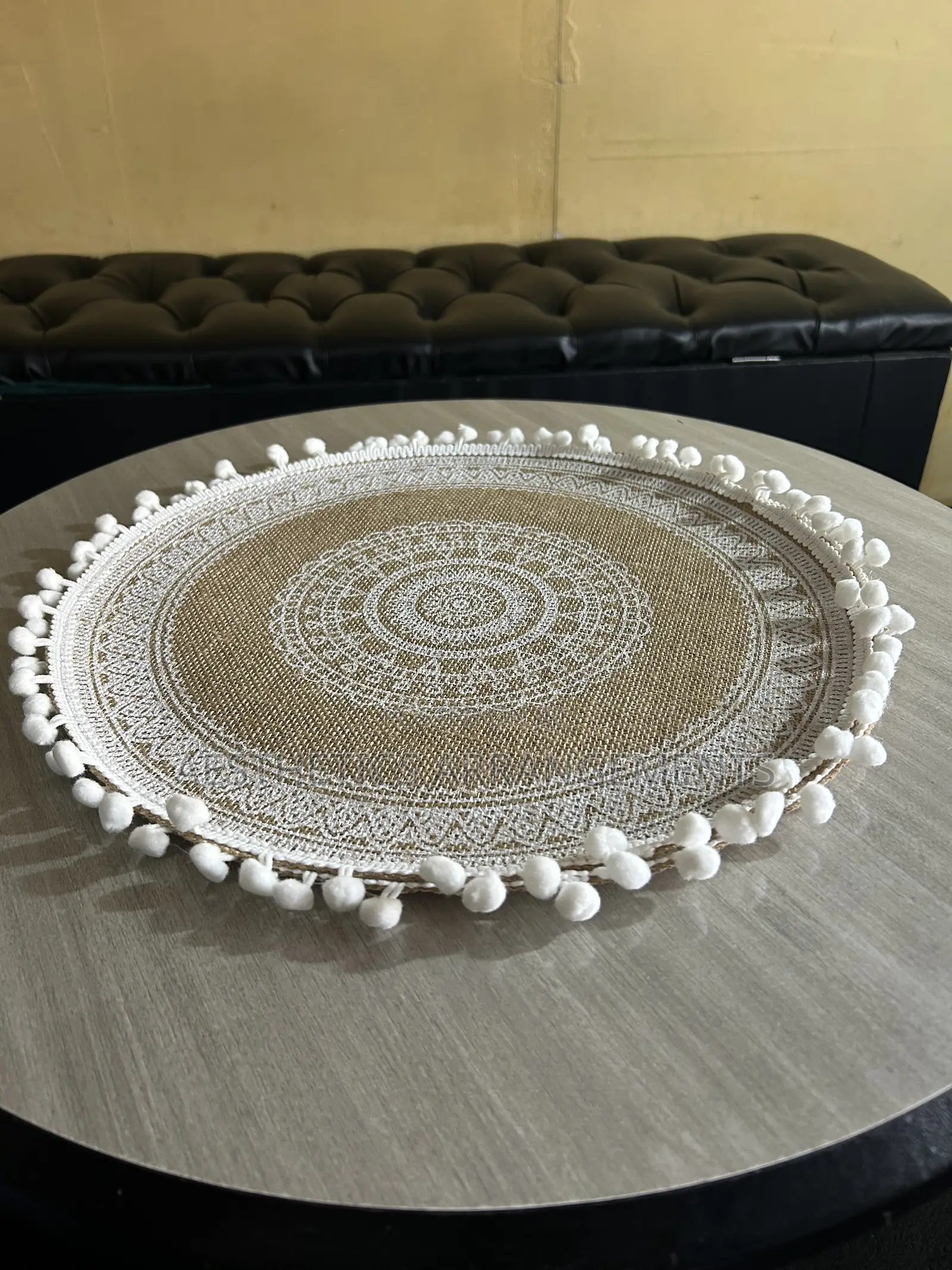 Round Placemat - Brown & White Tassles (Balls)