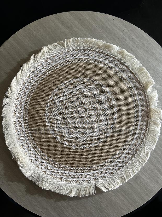 Round Brown Table Mat With White Edge - main view