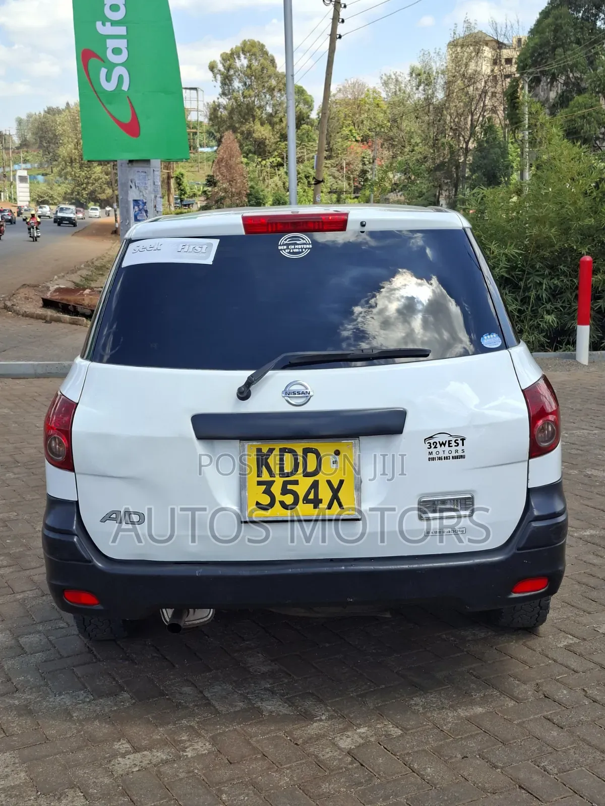Nissan Advan 2014 White