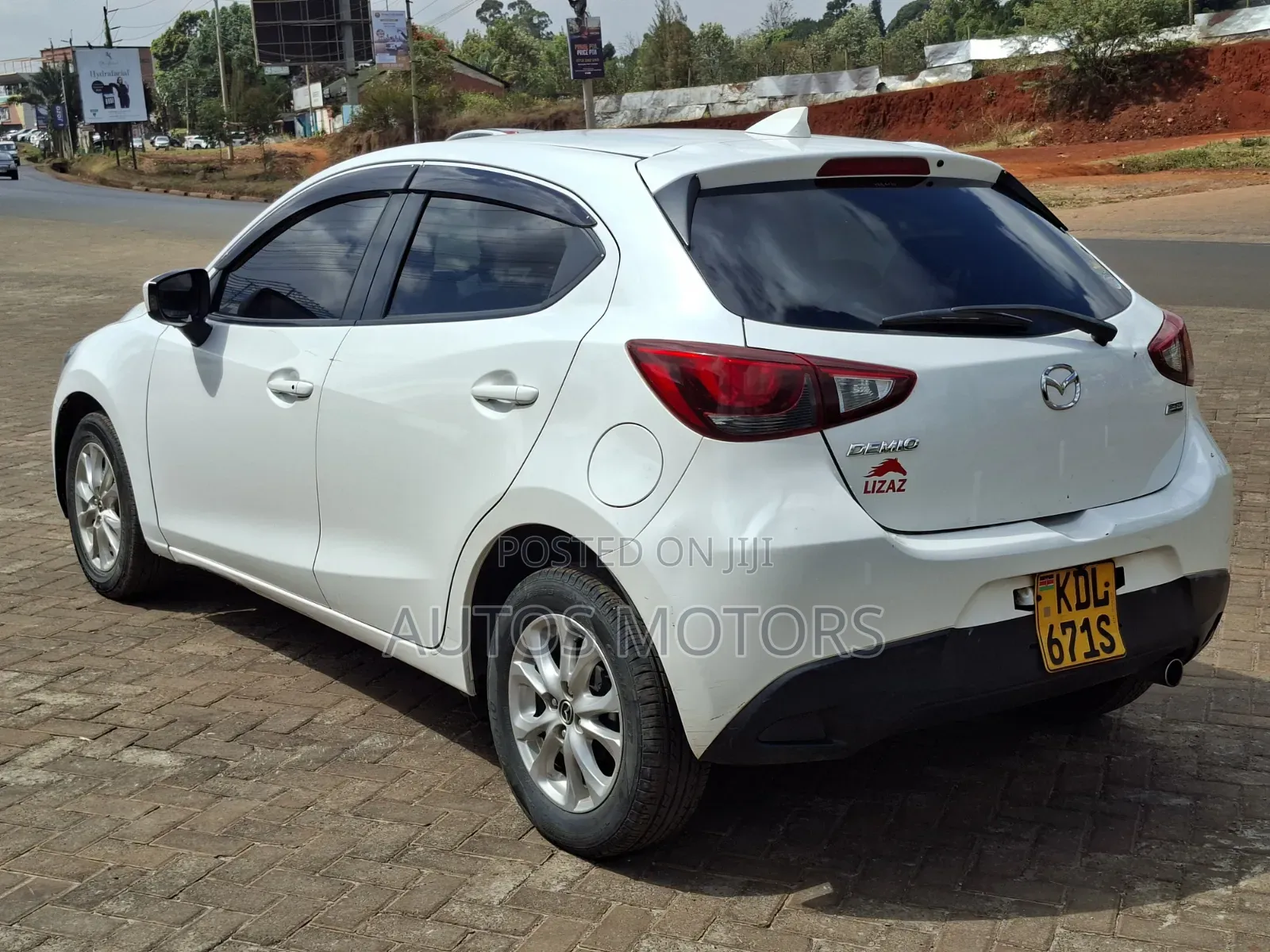 Mazda Demio 2016 Pearl