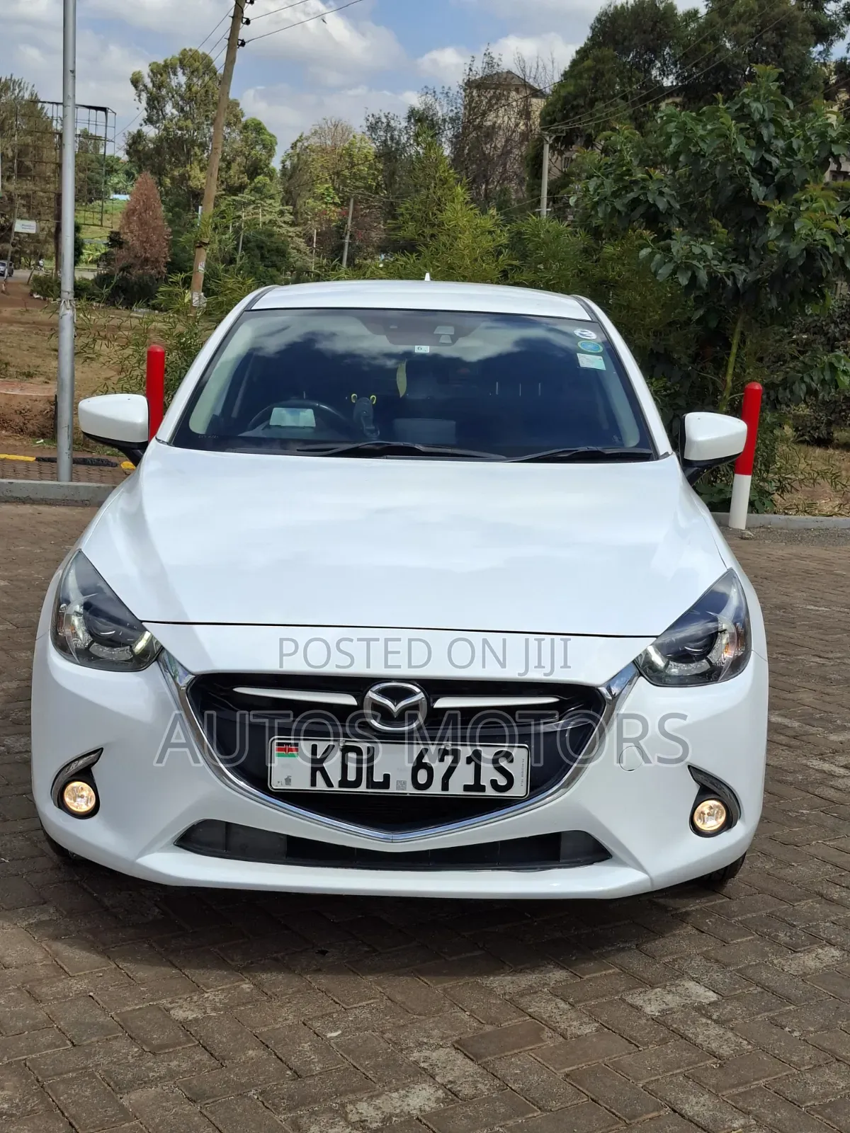 Mazda Demio 2016 Pearl