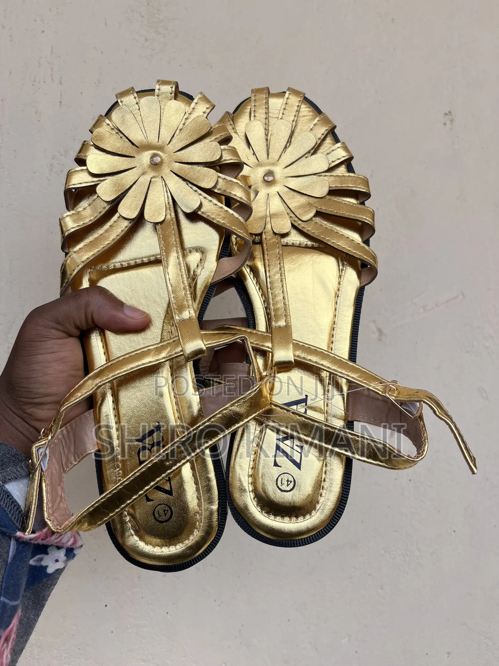 High Quality Sandals