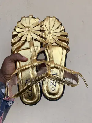High Quality Sandals