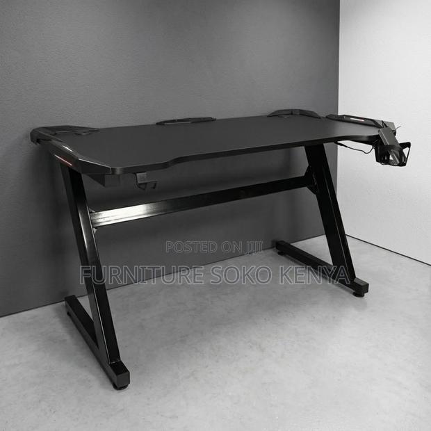 Office Desk; Extreme Creators Gaming Table - thumbnail 3
