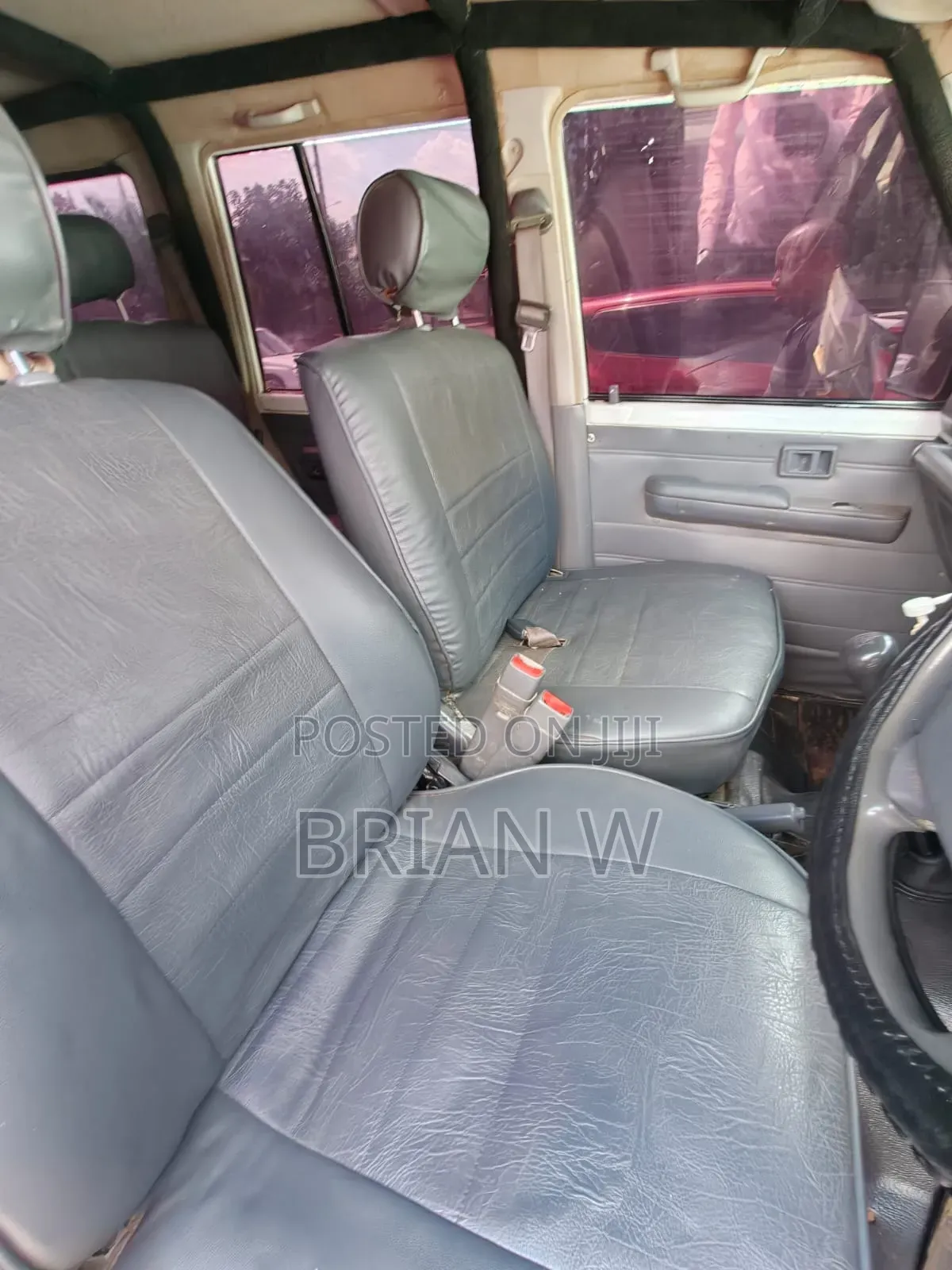 Toyota Land Cruiser 2011 White