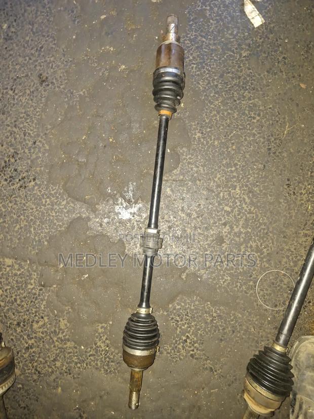 Nissan Note E12 Driveshafts - thumbnail 2