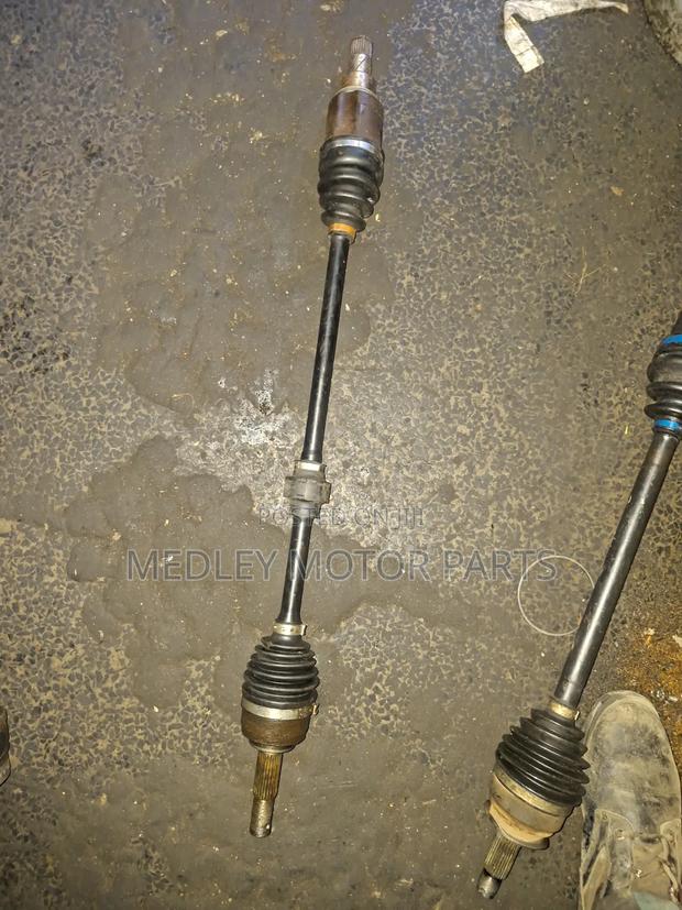 Nissan Note E12 Driveshafts - thumbnail 3