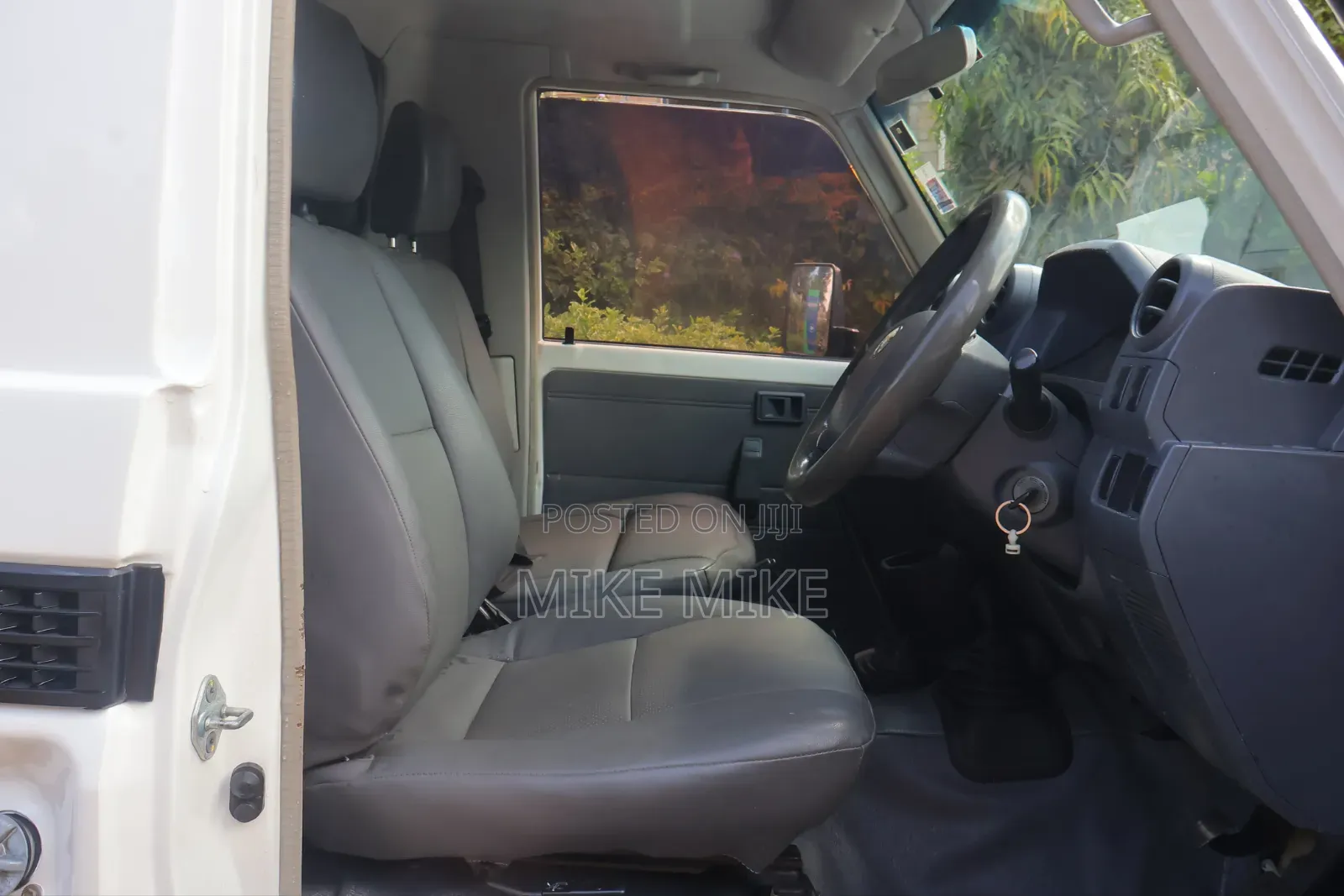 Toyota Land Cruiser 2019 White