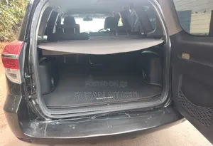 Toyota Vanguard 2012 Black