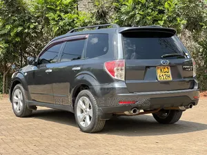 Subaru Forester 2010 Gray