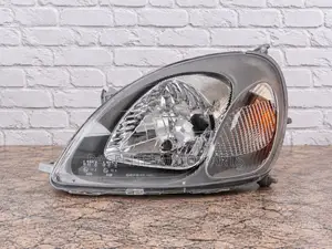 Depo Head Lamp / Light Toyota Vitz 1999 - 2002