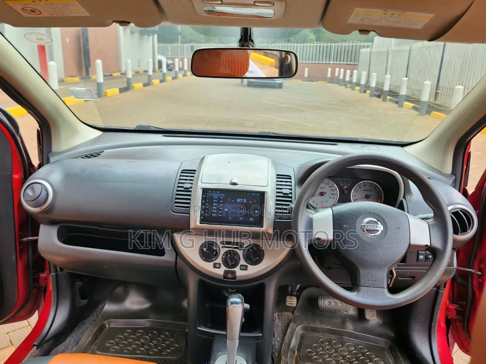 Nissan Note 2011 Red