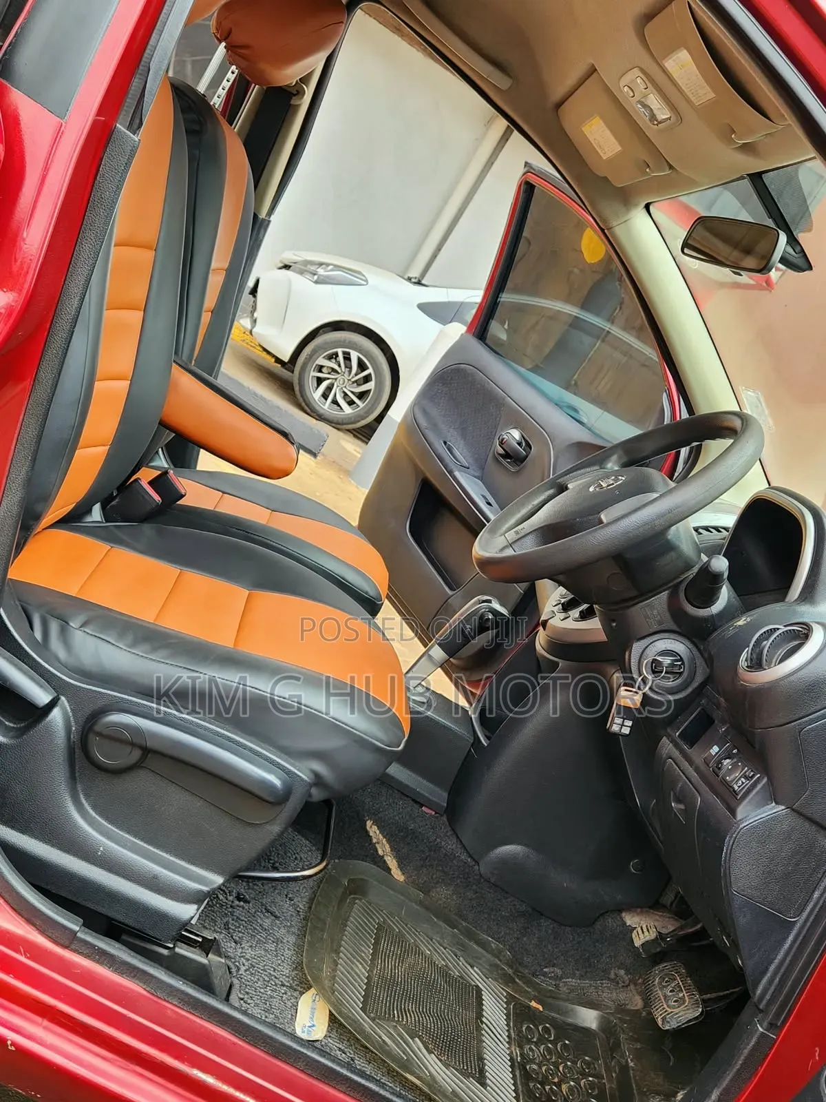 Nissan Note 2011 Red