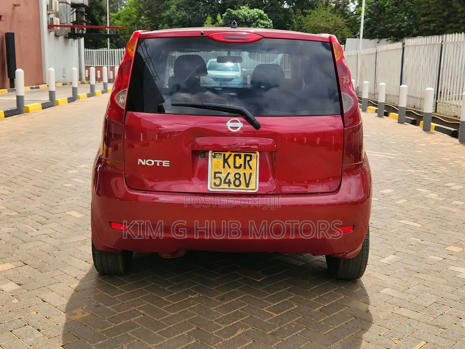 Nissan Note 2011 Red