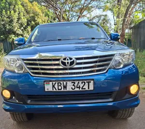 Toyota Fortuner 3.0 D AWD 2012 Blue