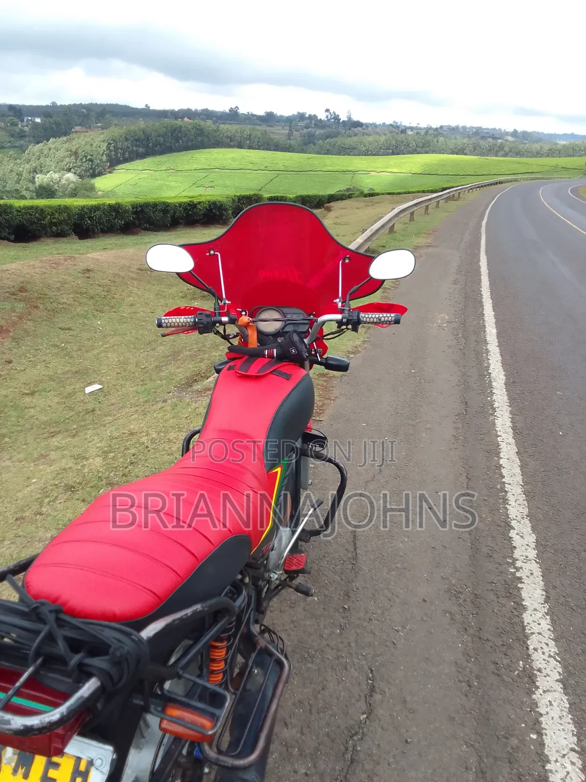Honda CB 2017 Red