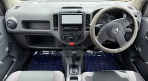 Nissan Advan 2009 White