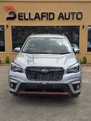 Subaru Forester 2019 Silver