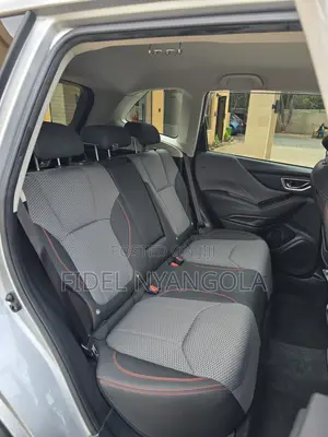 Subaru Forester 2019 Silver