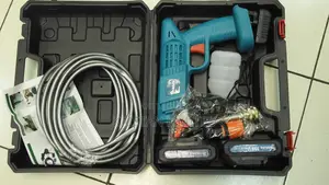 Makita Cordless Pressure Washer Kit