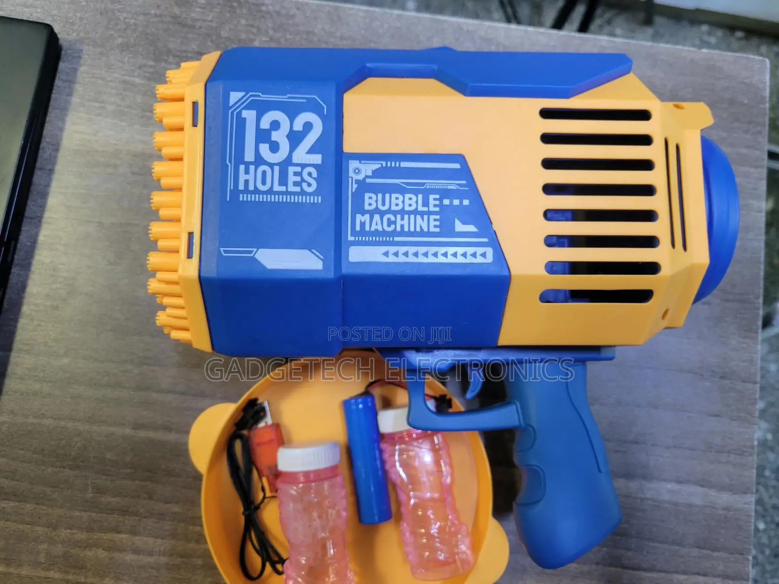 132 Holes Rechargeable Bubbles Machine