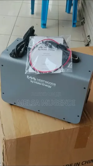 Vestwood Portable 1KW Inverter Power Station
