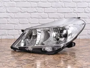 Head Lamp / Light Toyota Vitz 2012 - 2013
