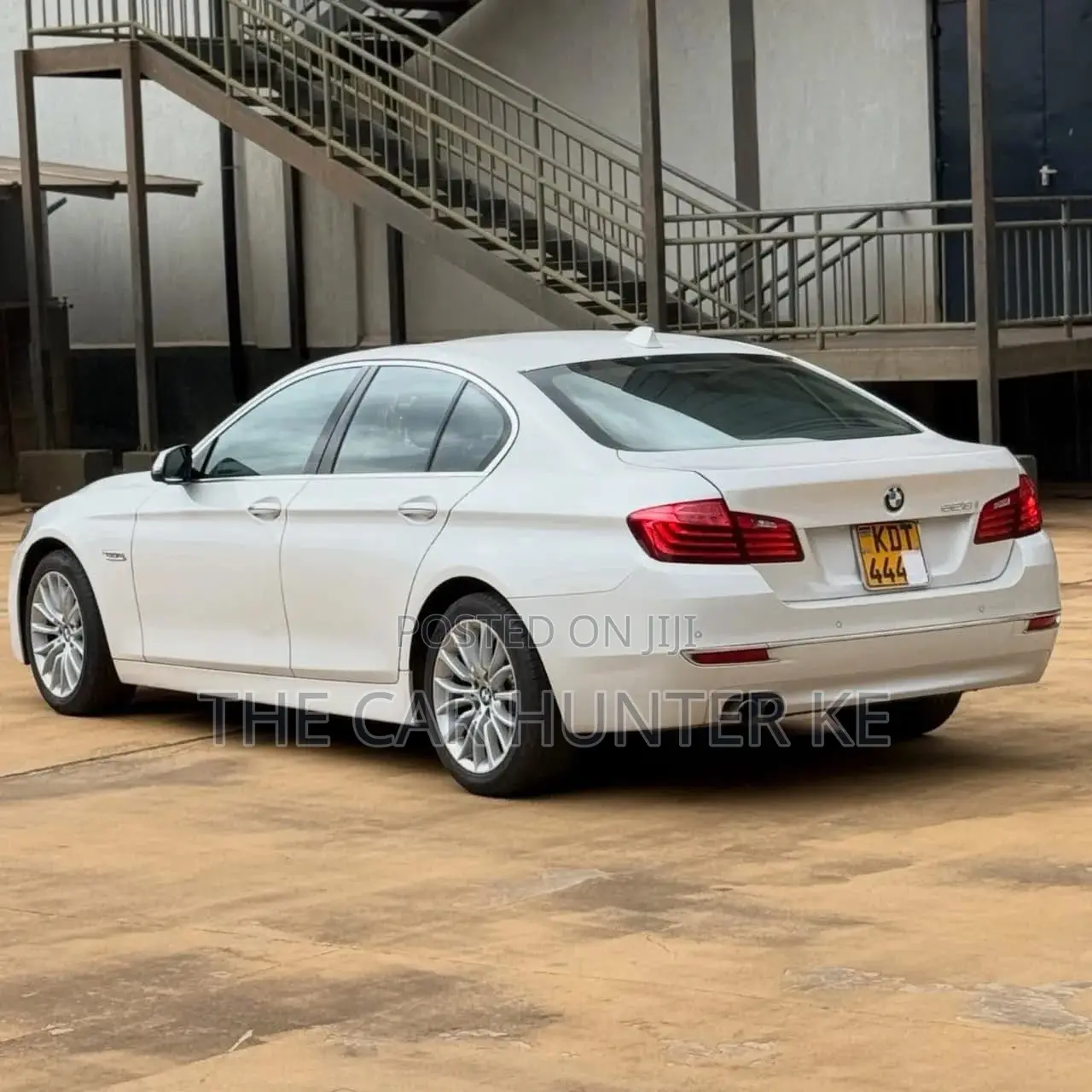 BMW 523i 2017 Pearl