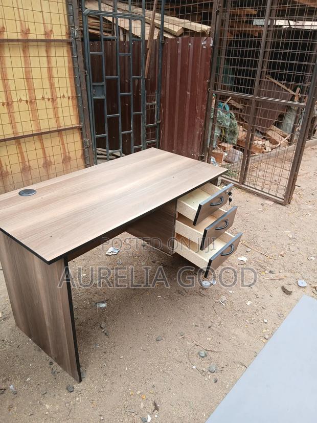 Modern Office Desk With DRAWER - thumbnail 2