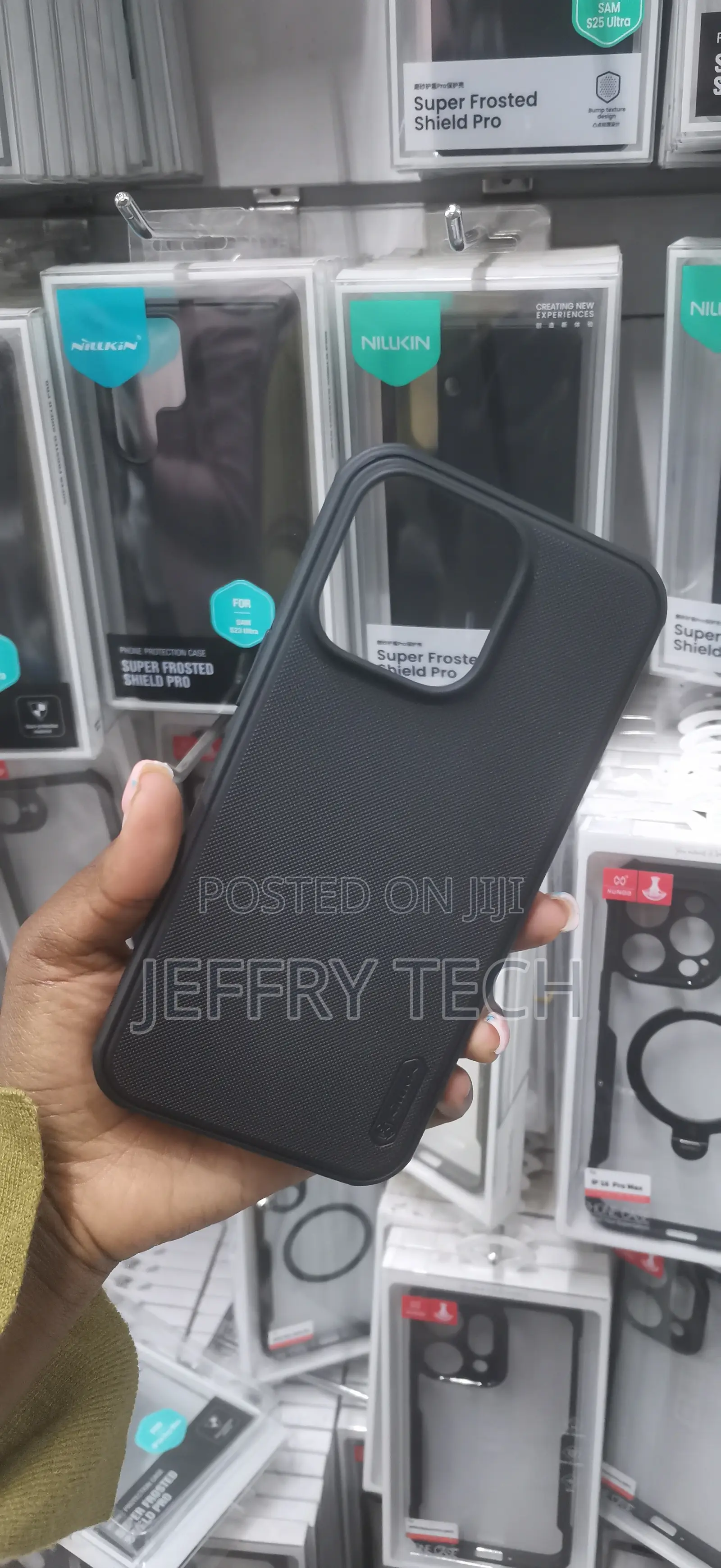 Nillkin Super Frosted Shield Pro Matte Case in Black iPhone 14 P M