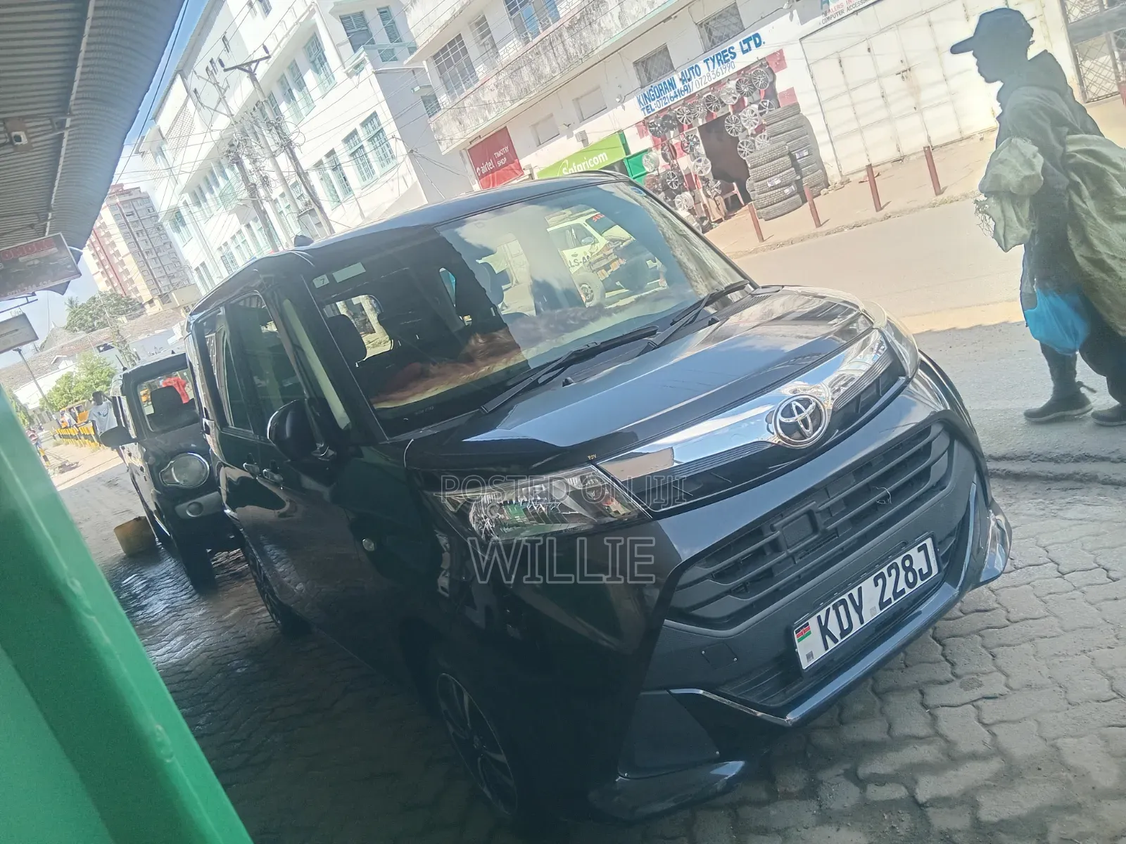 Toyota Tank 2019 Black