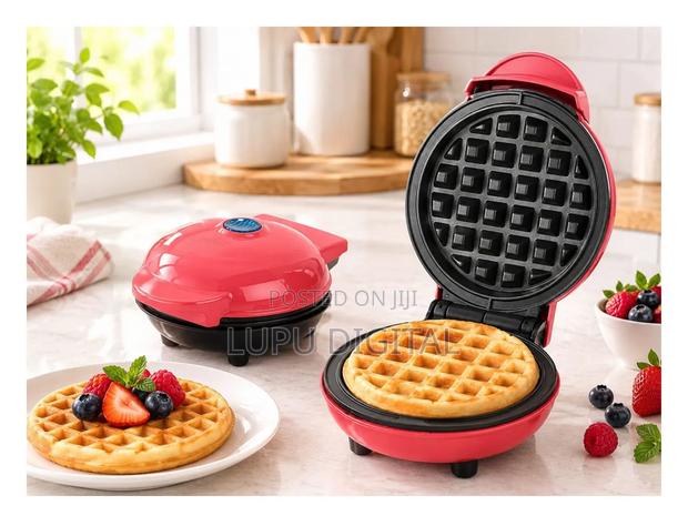 Mini Waffle Maker - thumbnail 2