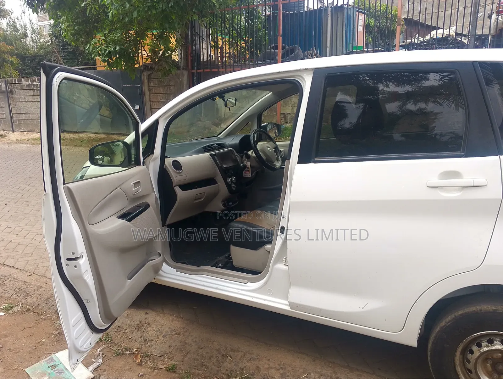 Nissan Dayz Roox 2017 White