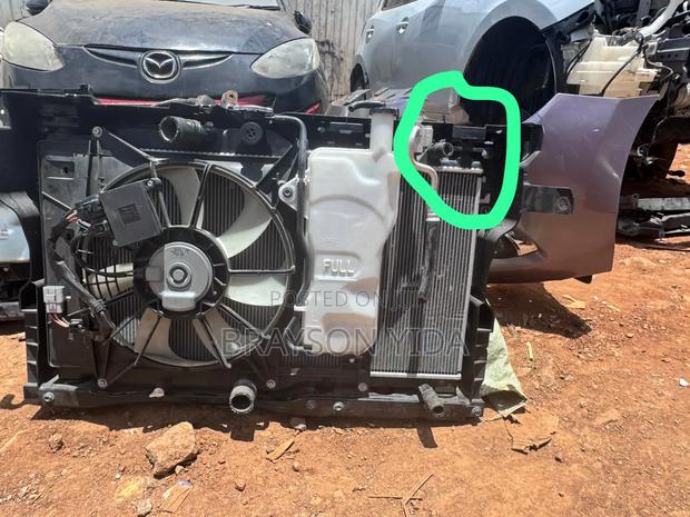 Madza Demio Radiator - main view