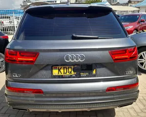 Audi Q7 2.0T Premium AWD quattro 2017 Gray
