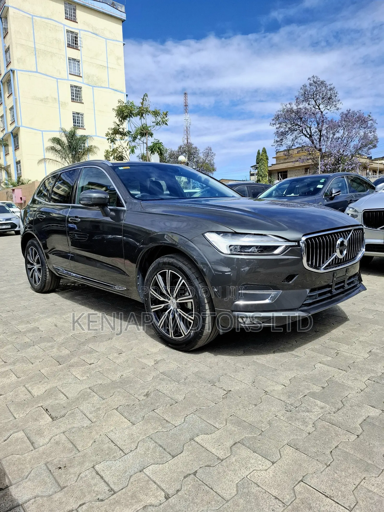 Volvo XC60 2020 Gray