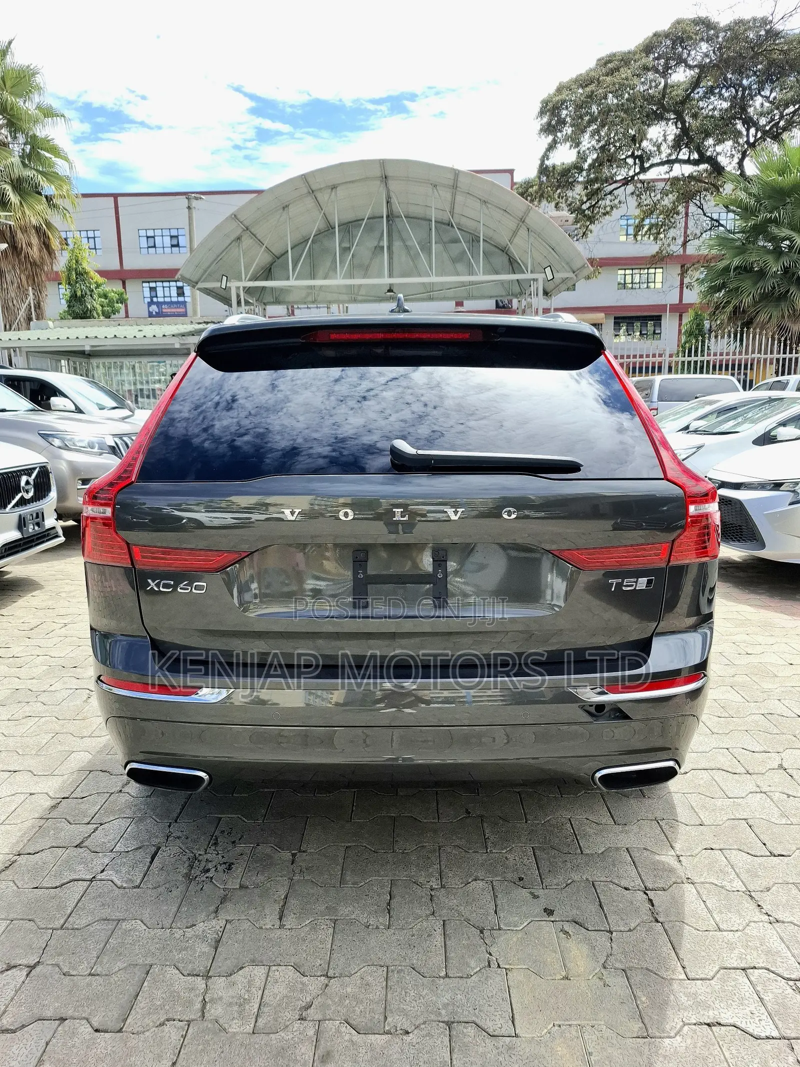 Volvo XC60 2020 Gray