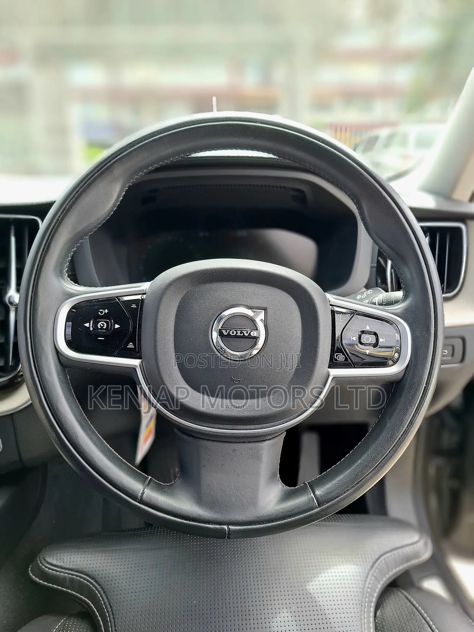 Volvo XC60 2020 Gray