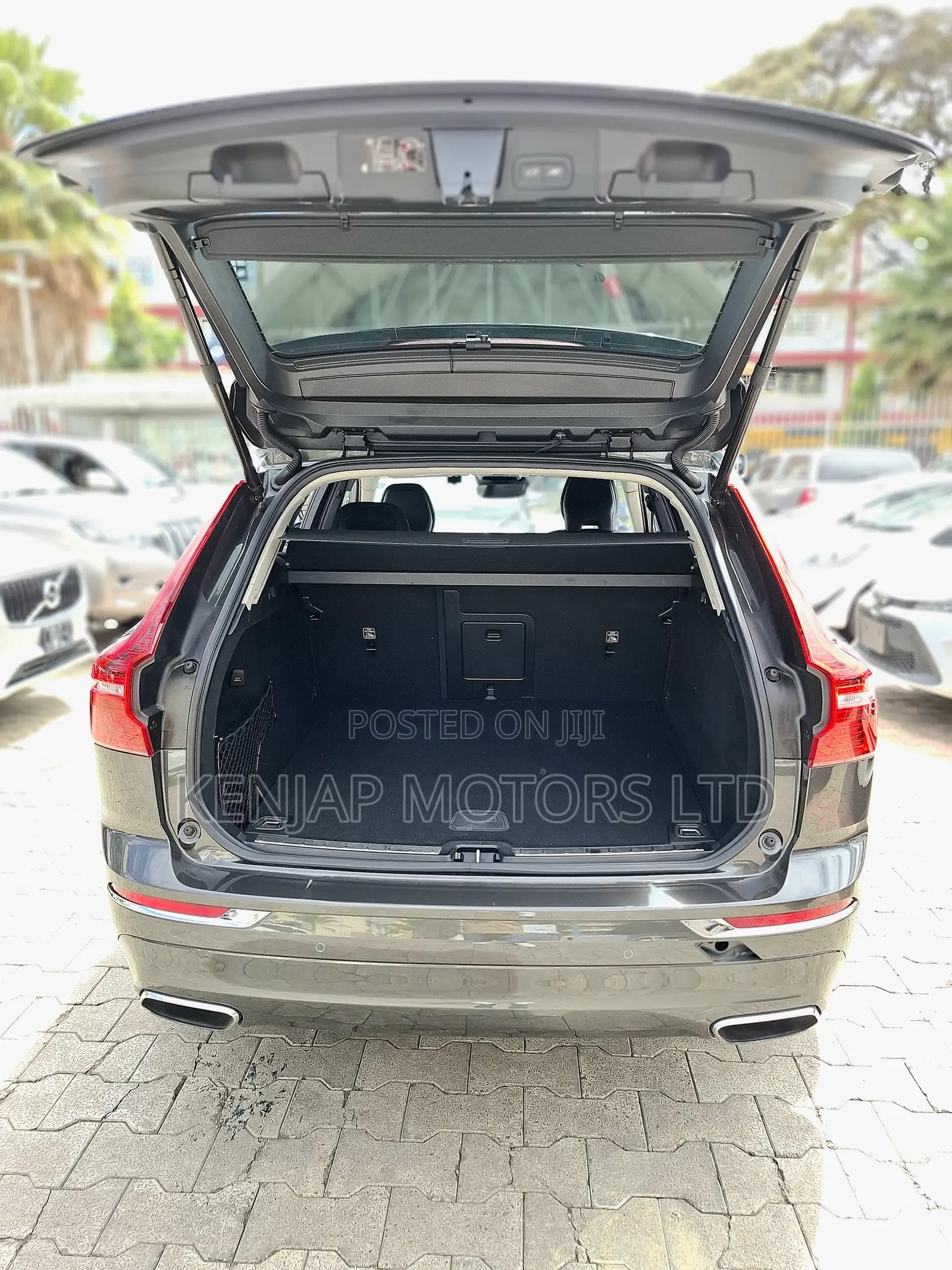 Volvo XC60 2020 Gray
