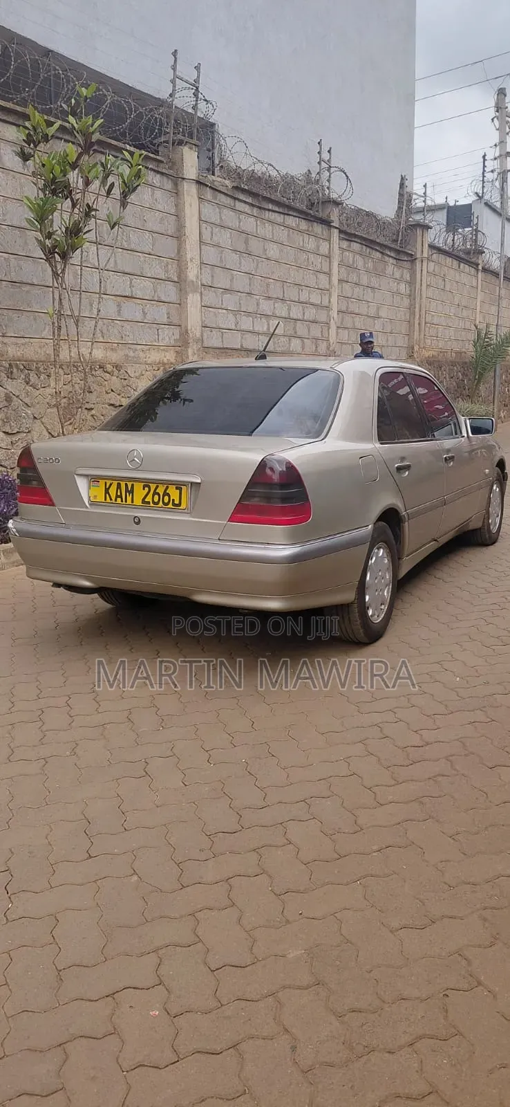 Mercedes-Benz C200 2000 Gold