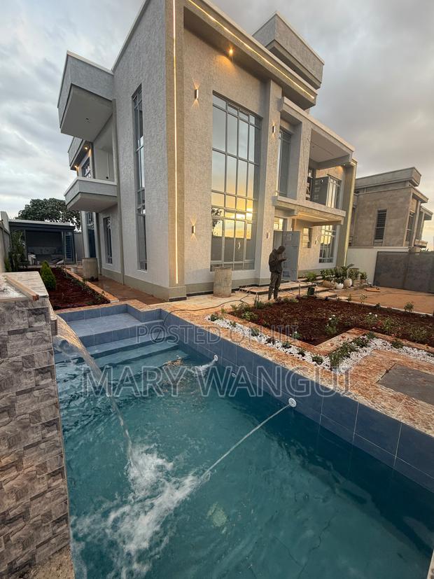 5bdrm Maisonette in Kimbo for sale