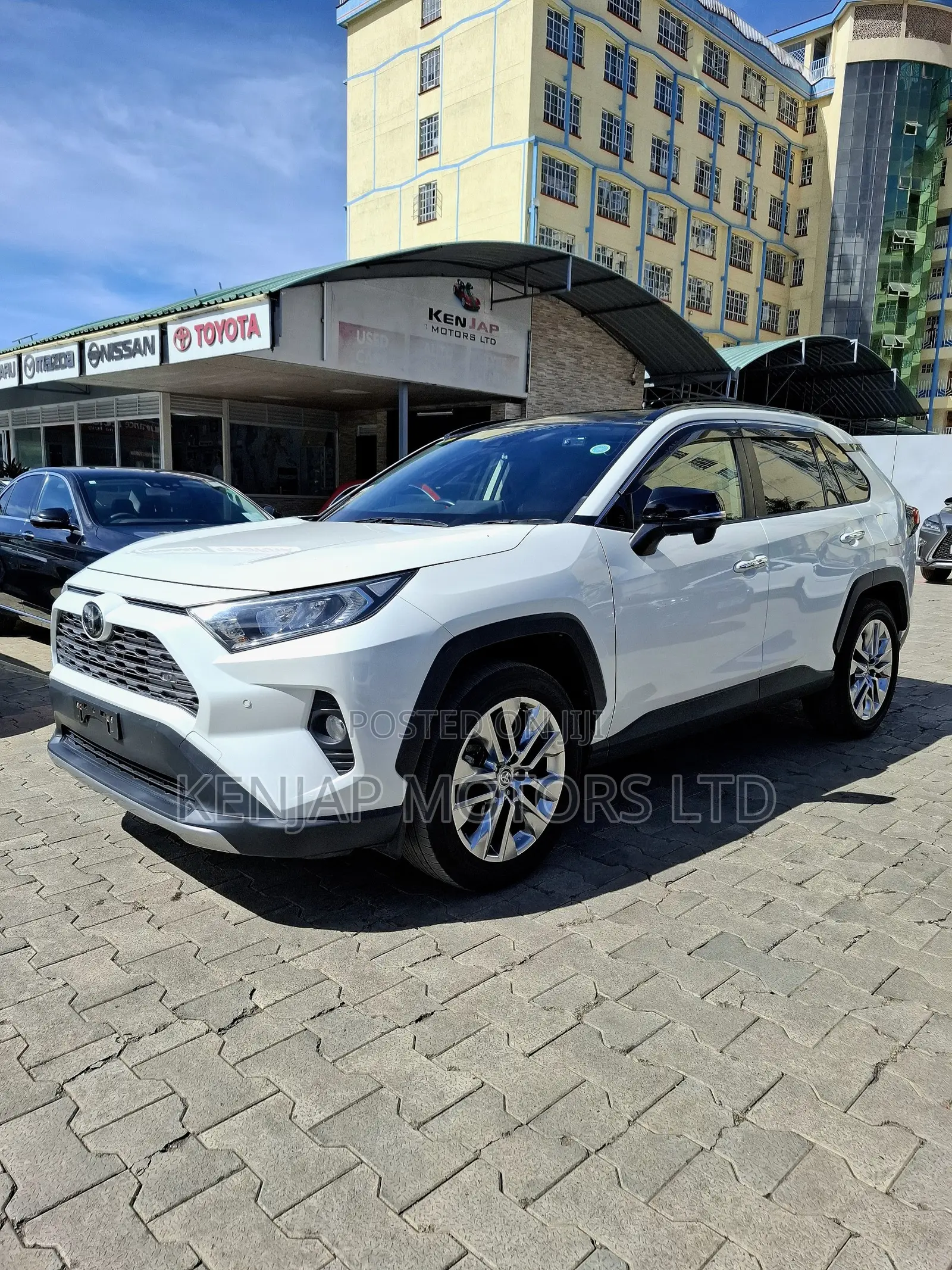 Toyota RAV4 2019 White