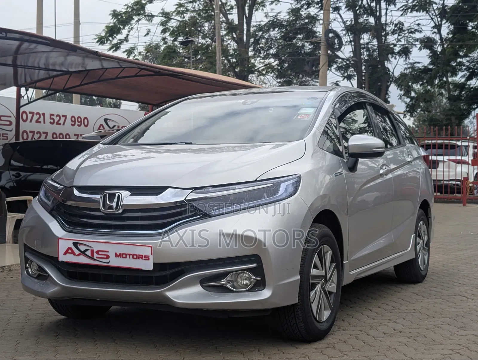 Honda Fit Shuttle 1.5 Hybrid 2WD 2016 Silver