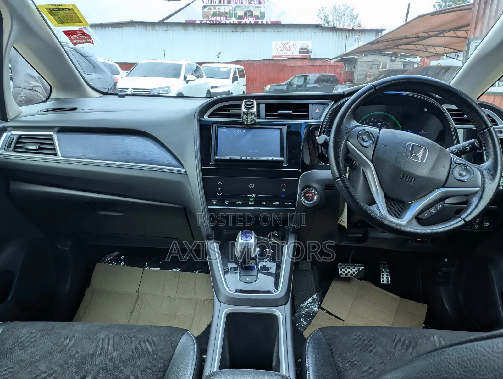 Honda Fit Shuttle 1.5 Hybrid 2WD 2016 Silver