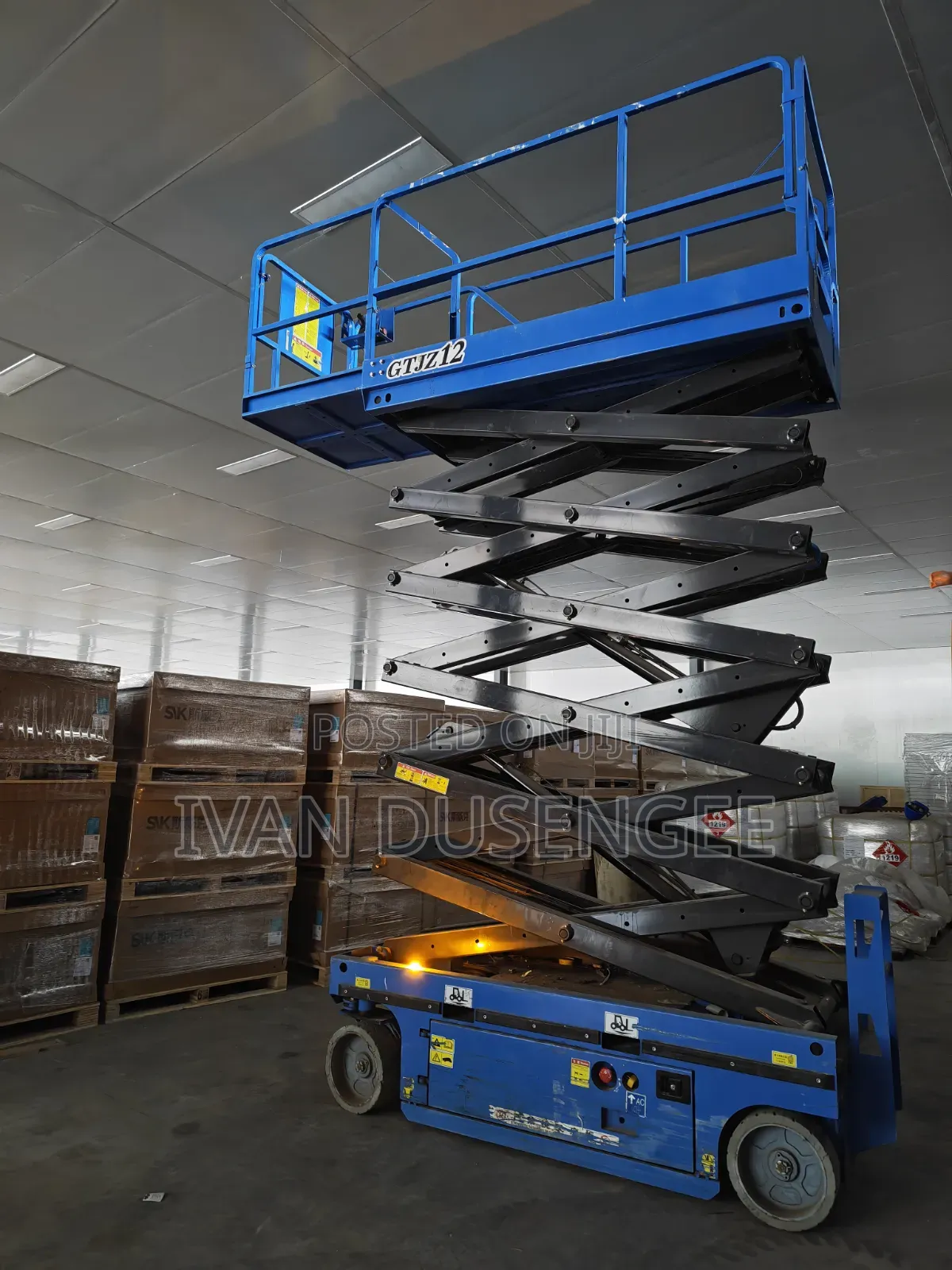 Elevator Machines - Hire Scissors Elevators-Roofing,ceiling,construct