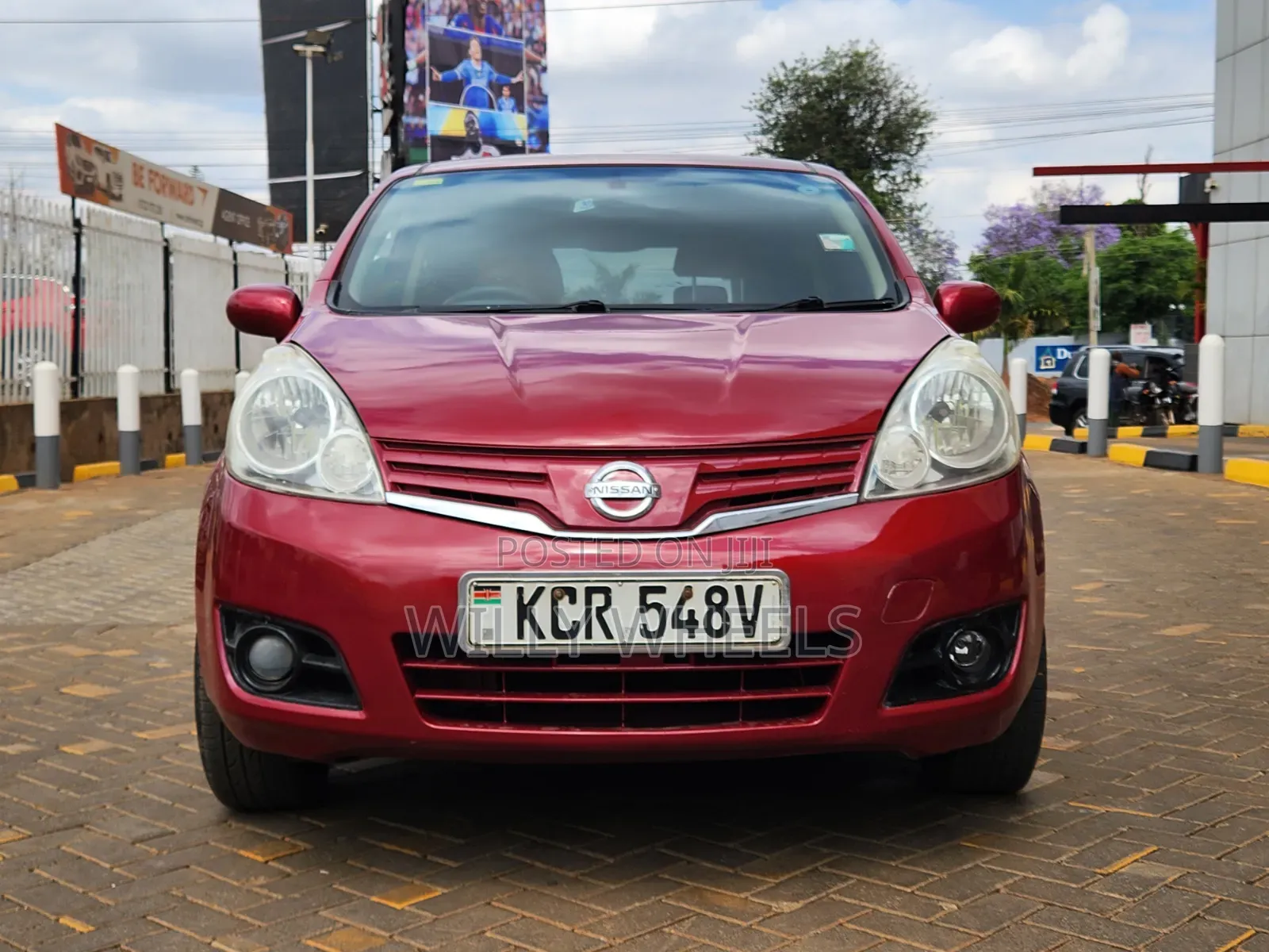 Nissan Note 1.4 2011 Red