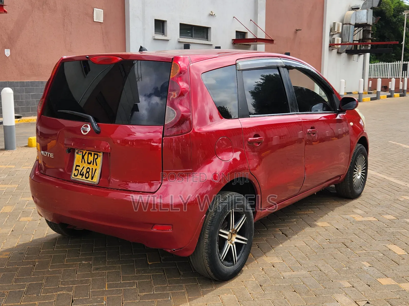 Nissan Note 1.4 2011 Red